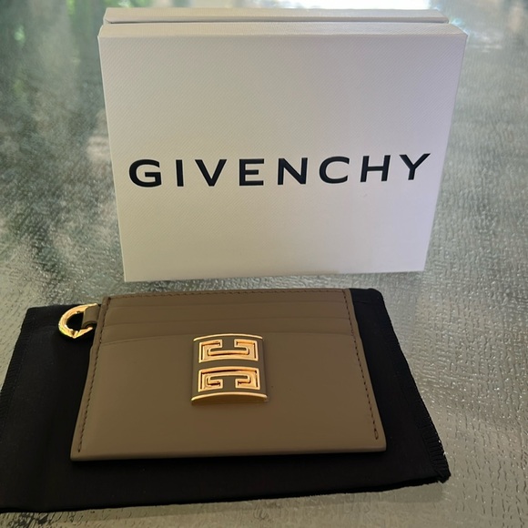 Givenchy 4G Card Holder - Picture 2 of 12